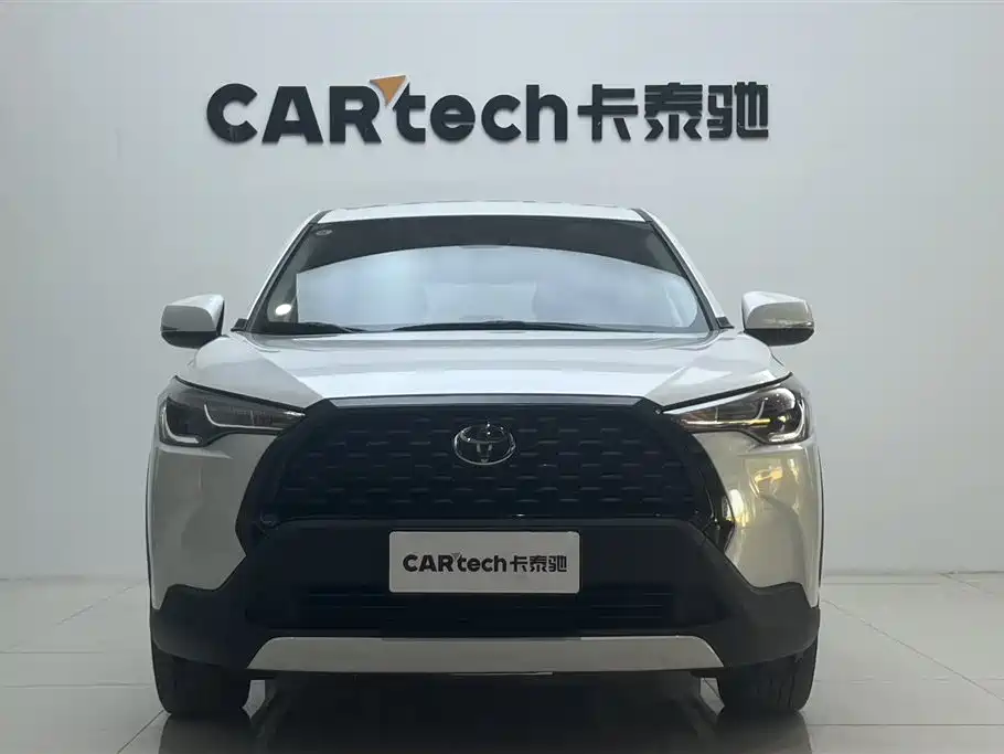 Toyota Corolla Cross 2023 2.0L Pioneer Edition фото 2