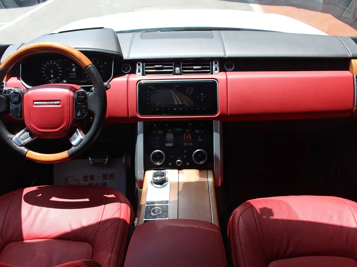 Land Rover Range Rover 2020 3.0 L6 Supreme Creation Extended Version фото 9