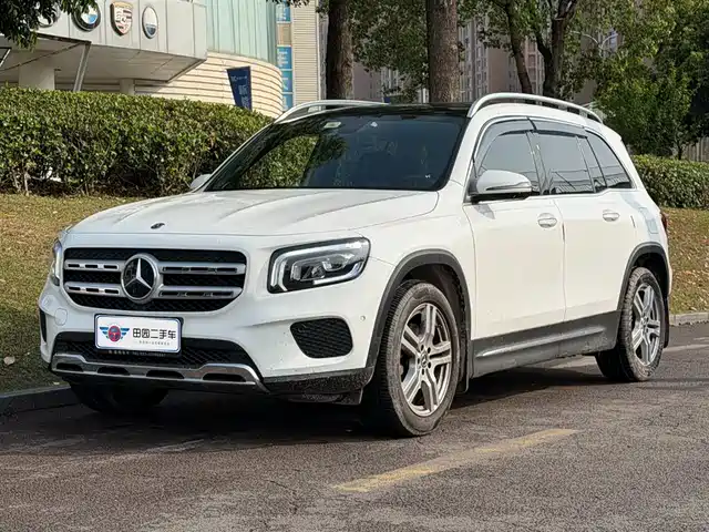 MERCEDES-BENZ GLB