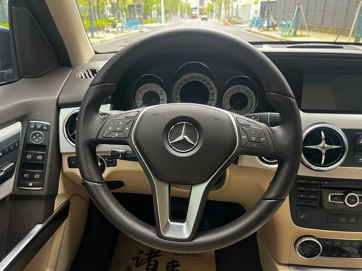 Mercedes-Benz GLK-Class 2013 GLK 300 4MATIC Fashion фото 12