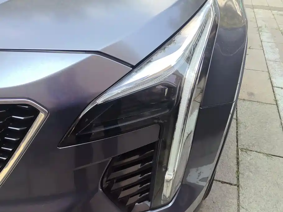 Cadillac XT4 2019 2018 28T 2WD Luxury Sport Type