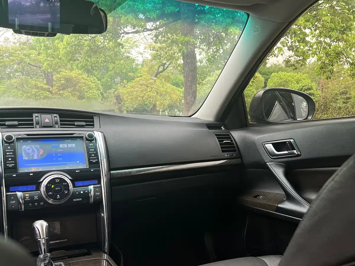 Toyota Reiz 2017 2013 2.5V Elite Edition