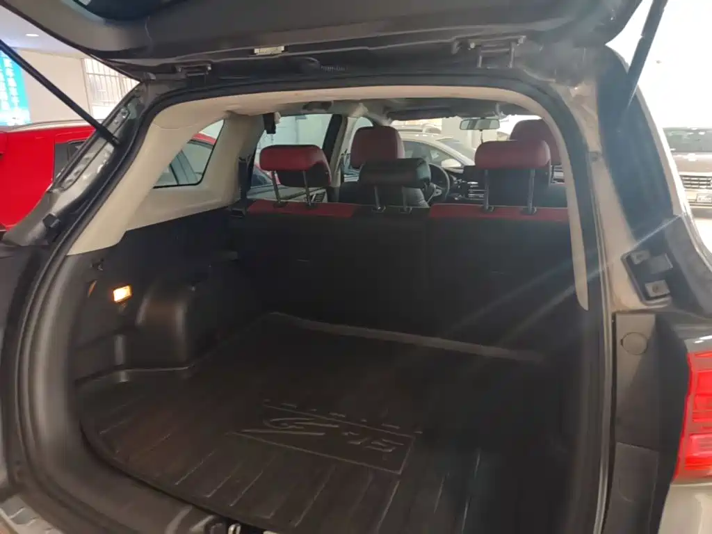 Photo 19 - Changan CS75