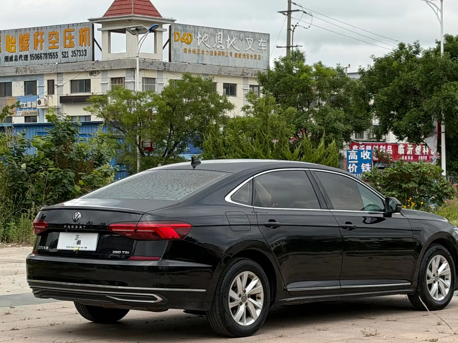 صورة 6 - Volkswagen Passat