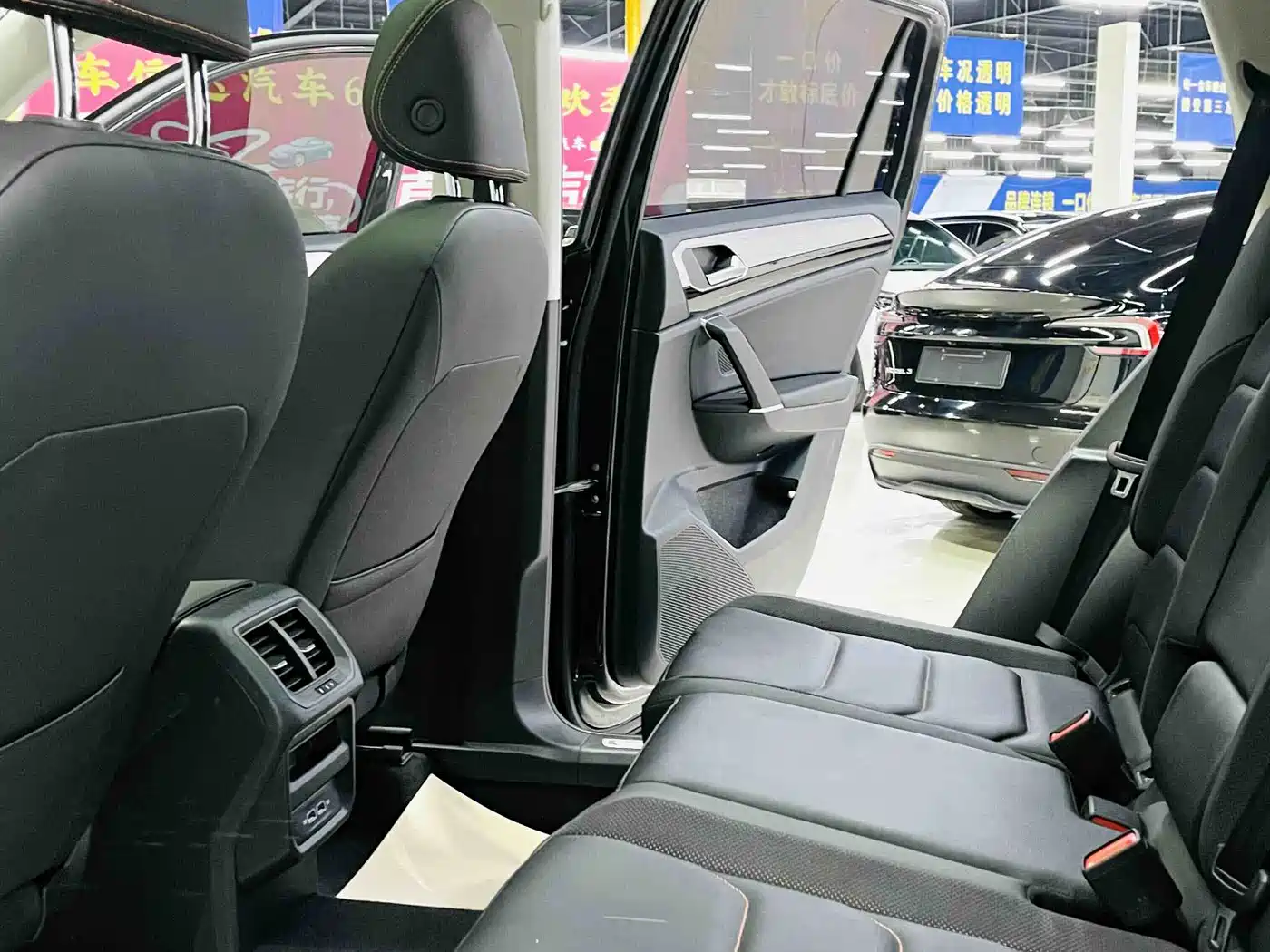 Volkswagen Tayron 2021 330TSI 2WD 30th Anniversary Edition фото 6