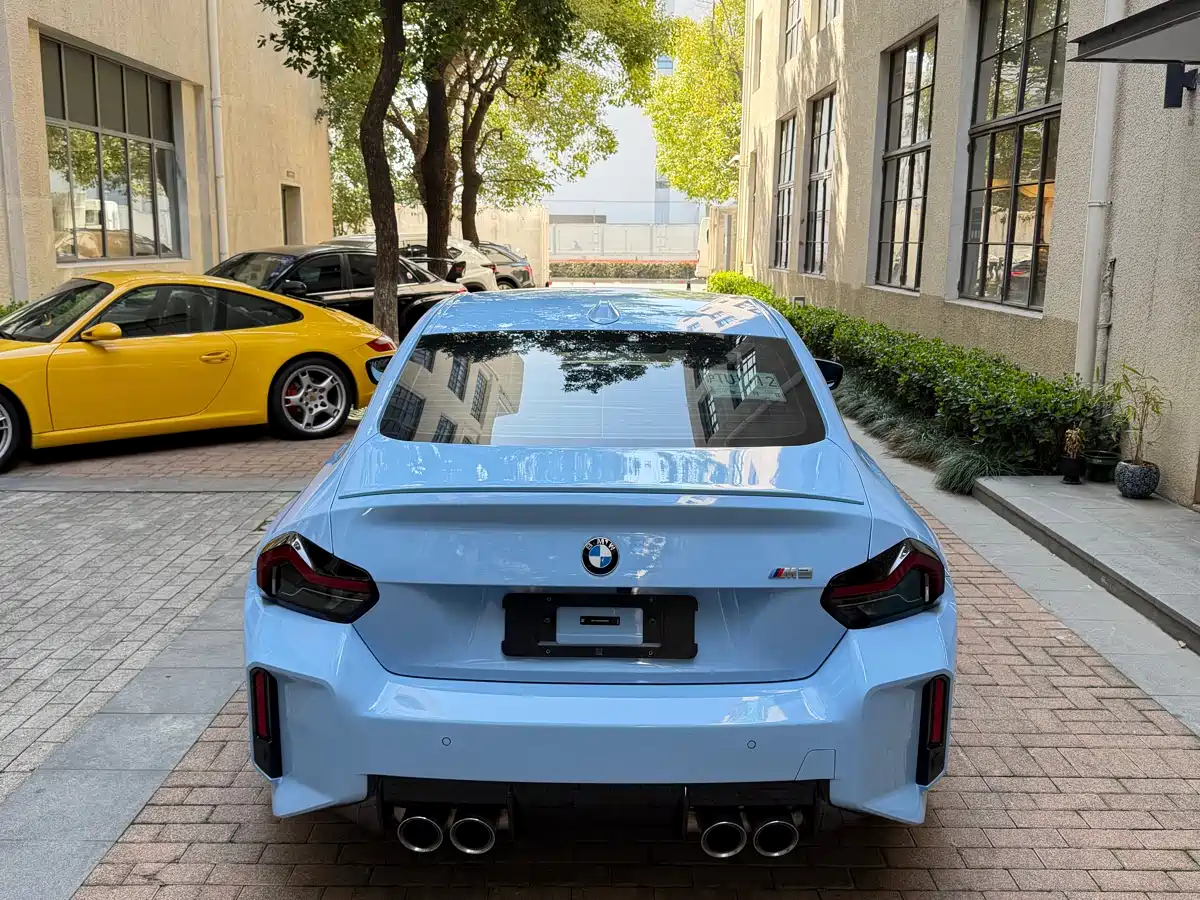 BMW M2 2024 M2 фото 6