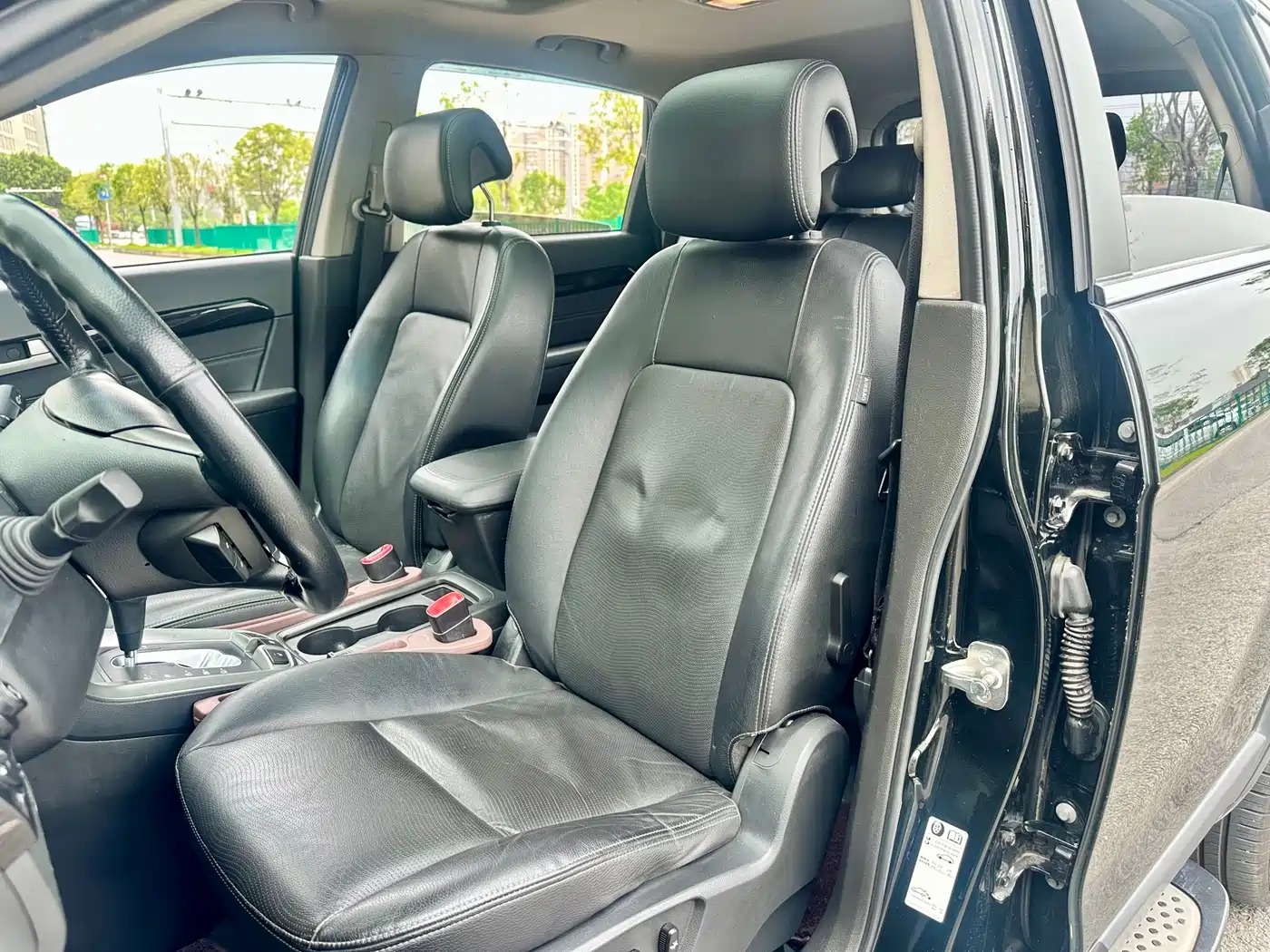 Chevrolet Captiva 2014 2.4L 4WD Flagship 7-seater фото 22