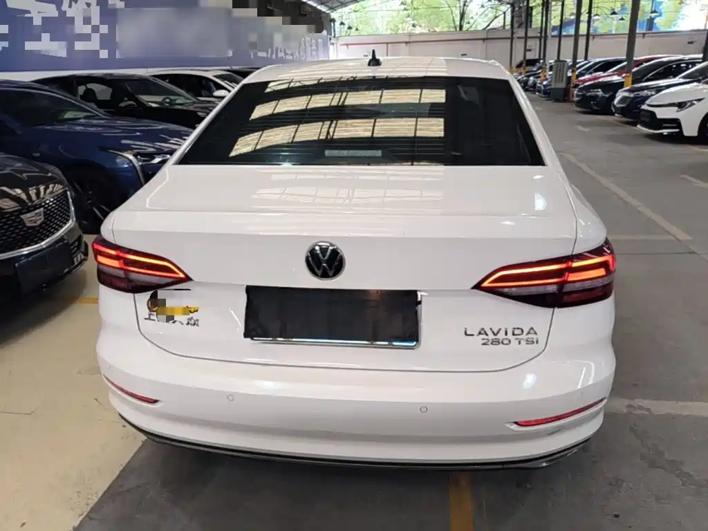 Volkswagen Lavida, миниатюра 6