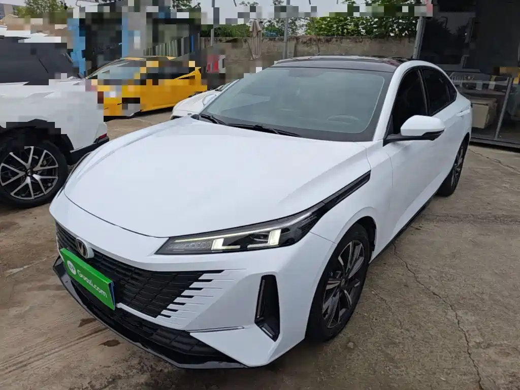 Changan Yida 2023 2023 Blue Whale NE 1.5T GDI DCT Pilot