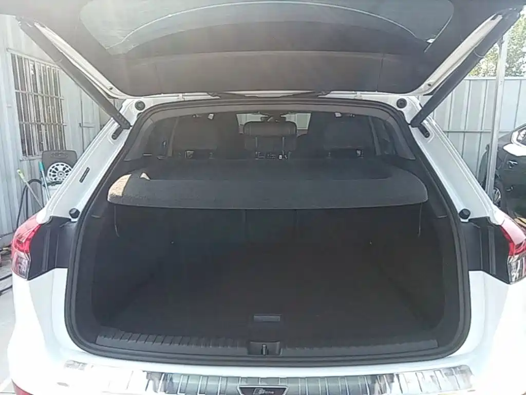Audi Q4 e-tron 2024 2023 40 e-tron Pioneer Edition