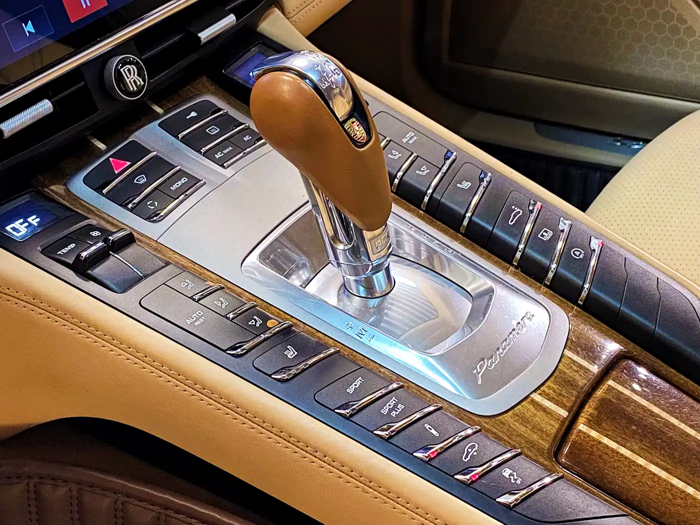 Porsche Panamera 2010 Model Panamera 4S 4.8L фото 13