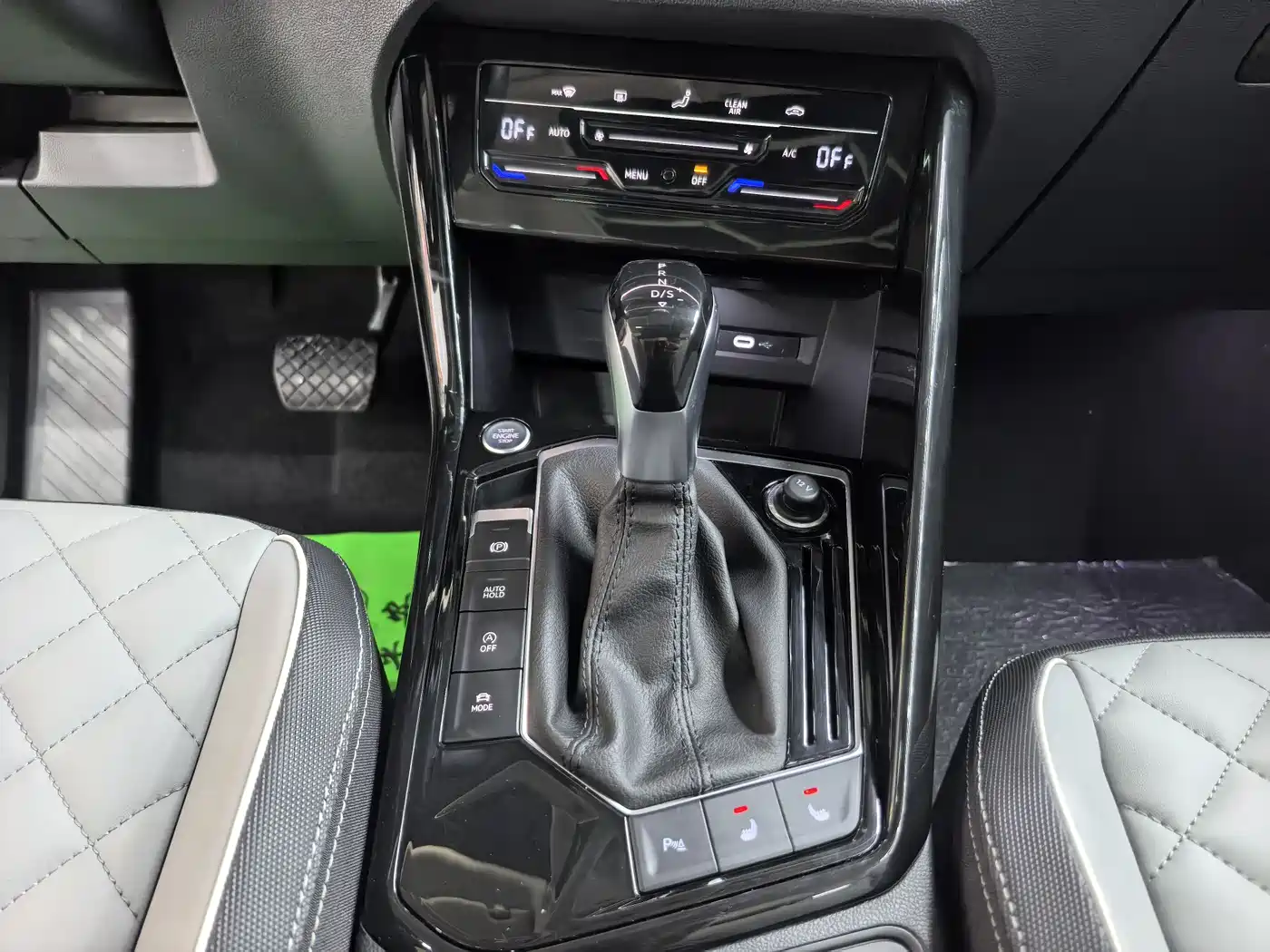 Volkswagen Tayron 2023 280TSI 2WD Luxury Plus Advanced Edition фото 18