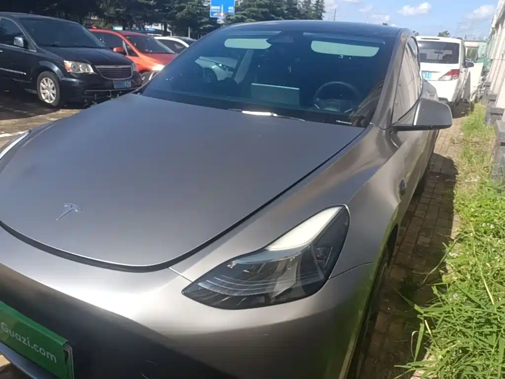 Фото 1 - Tesla Model Y