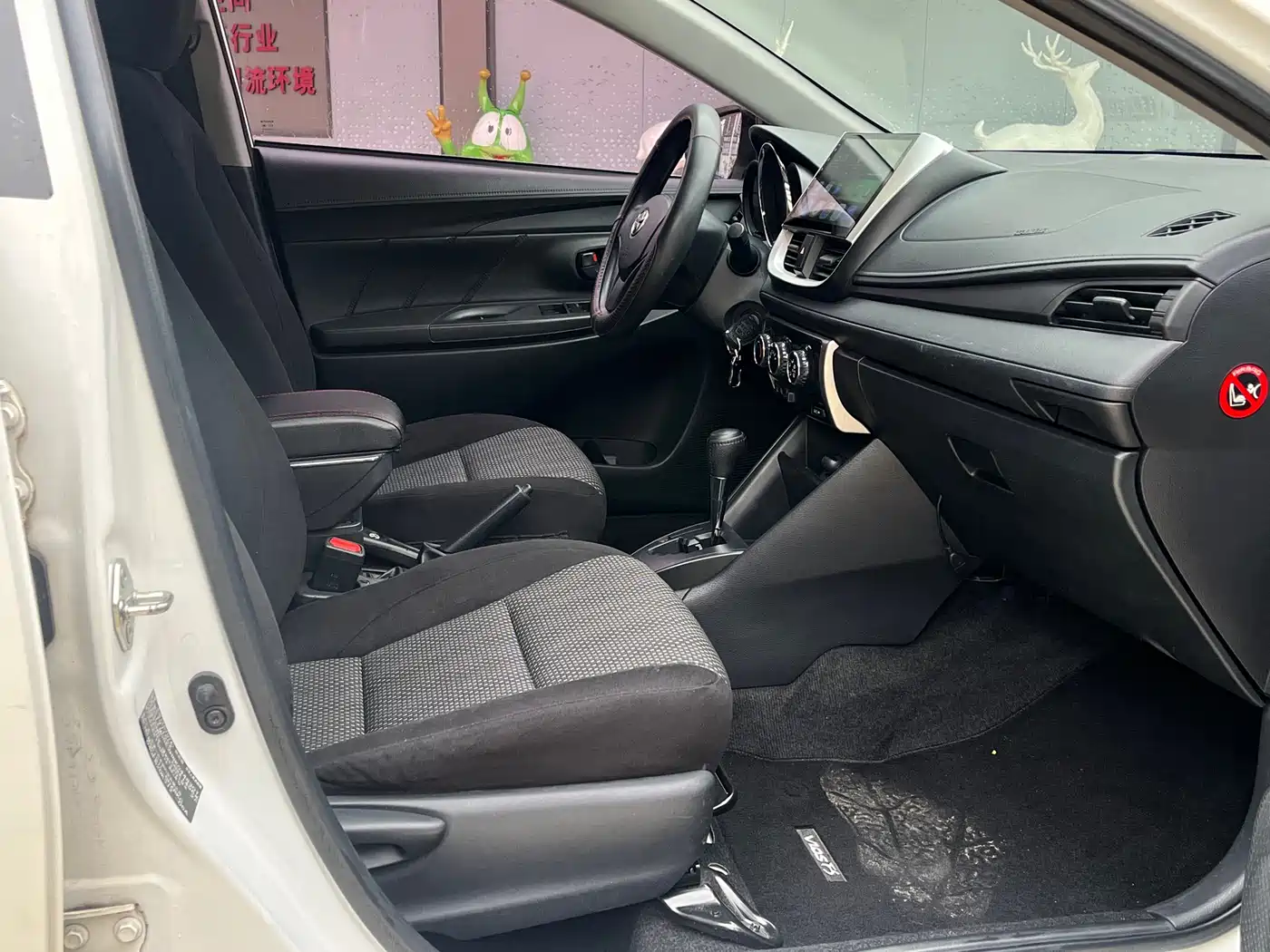 Toyota Vios FS 2017 1.5L CVT Fengchi Edition фото 19