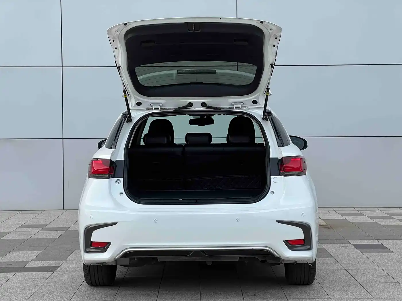 Lexus CT 2020 2017 CT200h Elite Edition Monochrome China V