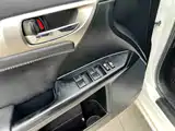 Фото 25 - Lexus CT