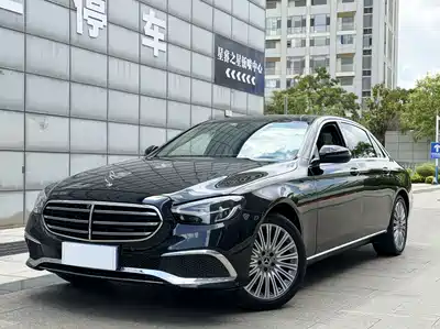 Mercedes-Benz E