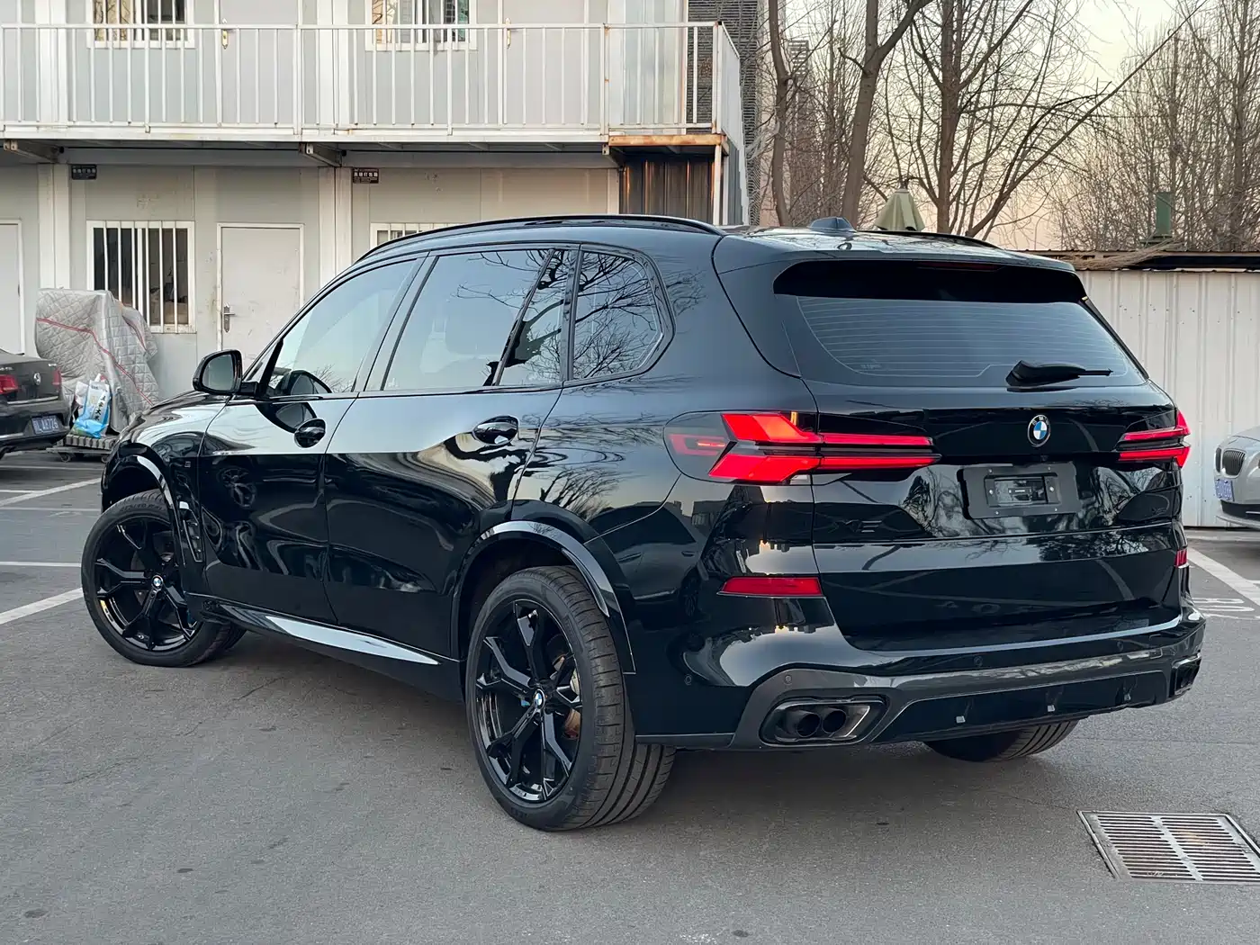 BMW X5 2023 xDrive 30Li Premium M Sport Black Night Package фото 6
