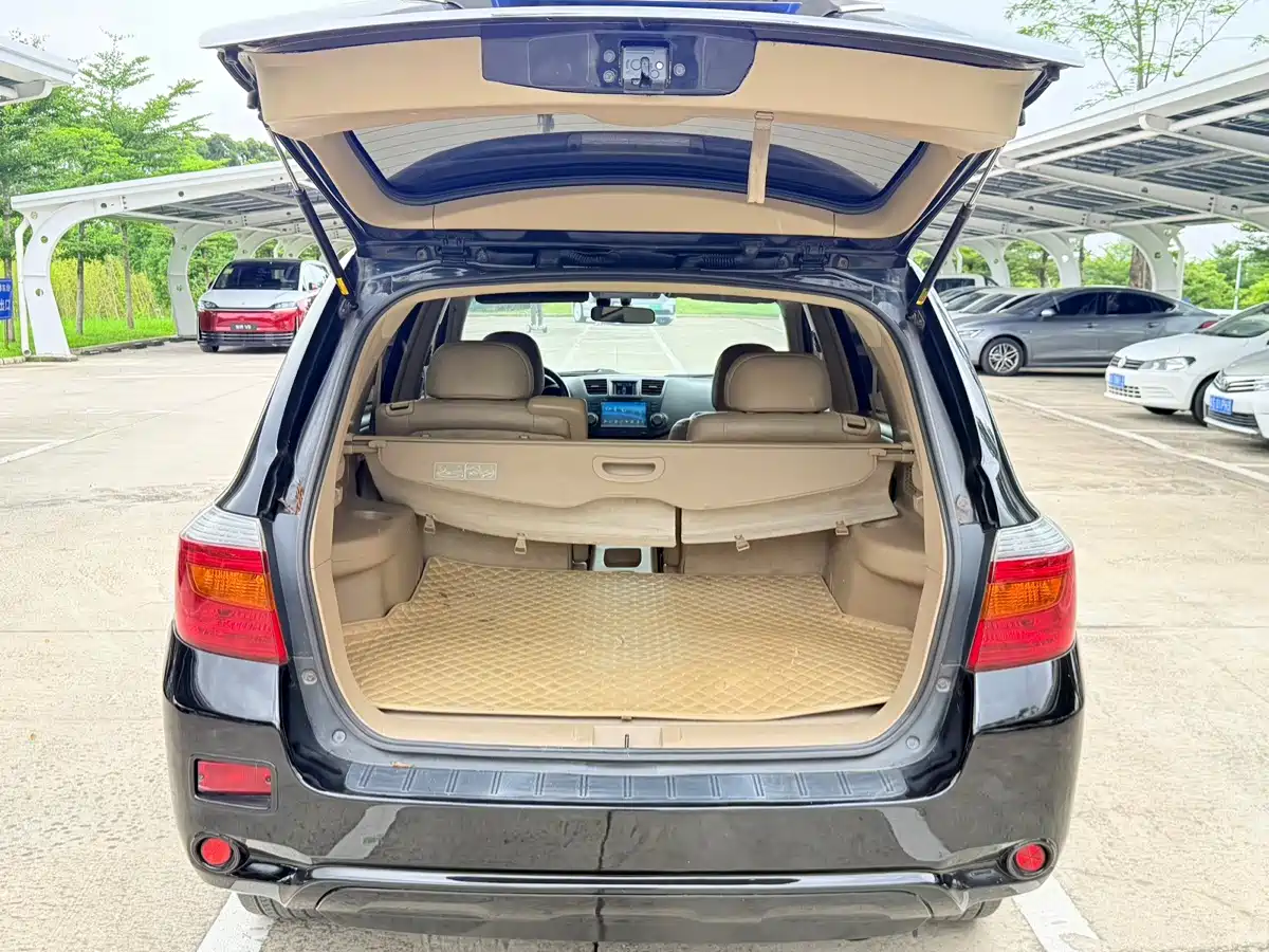 Toyota Highlander 2010 2009 2.7L 2WD 5-seater Sport Edition