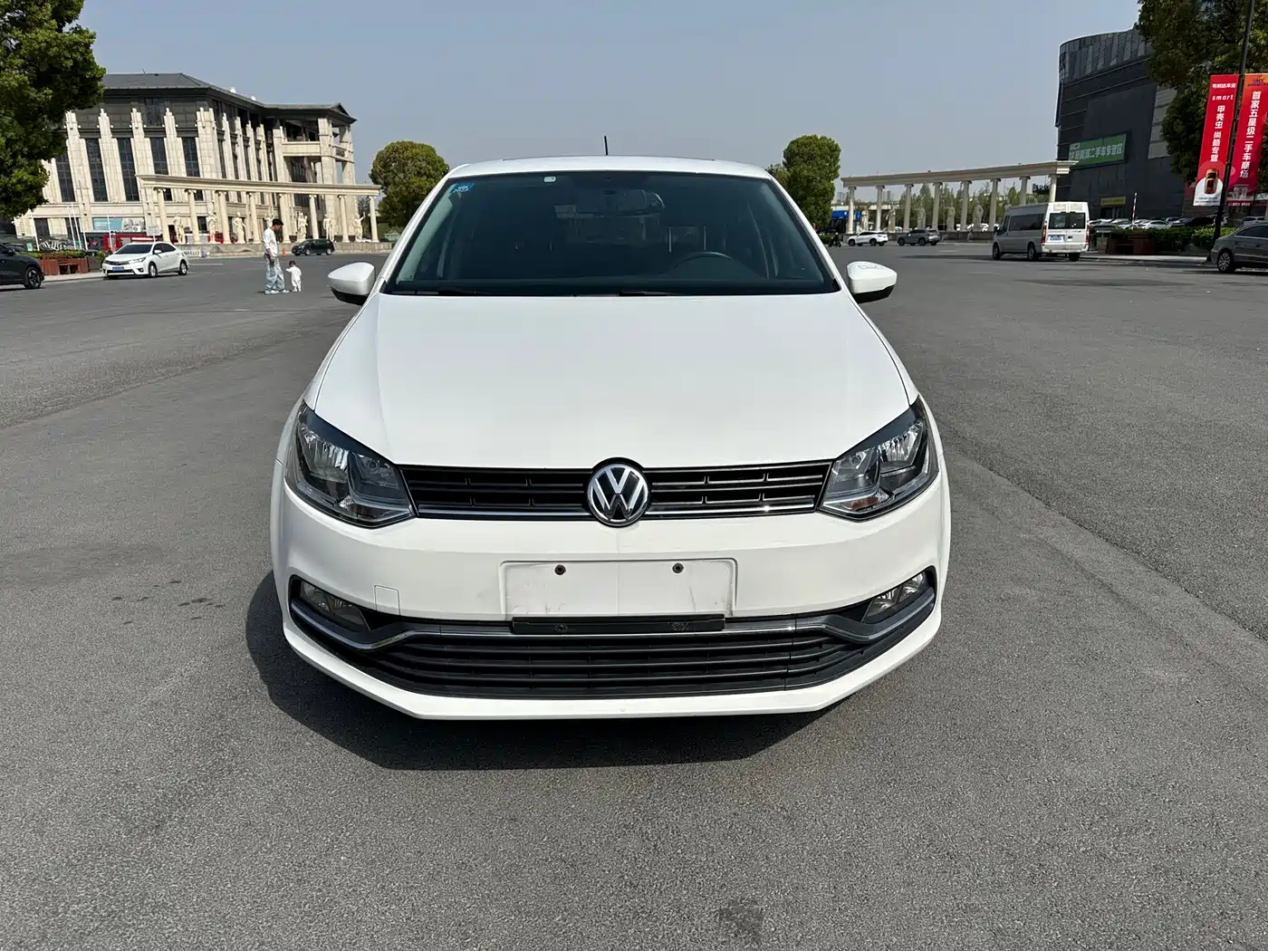 Volkswagen Polo 2016 1.6L Automatic Comfort фото 2
