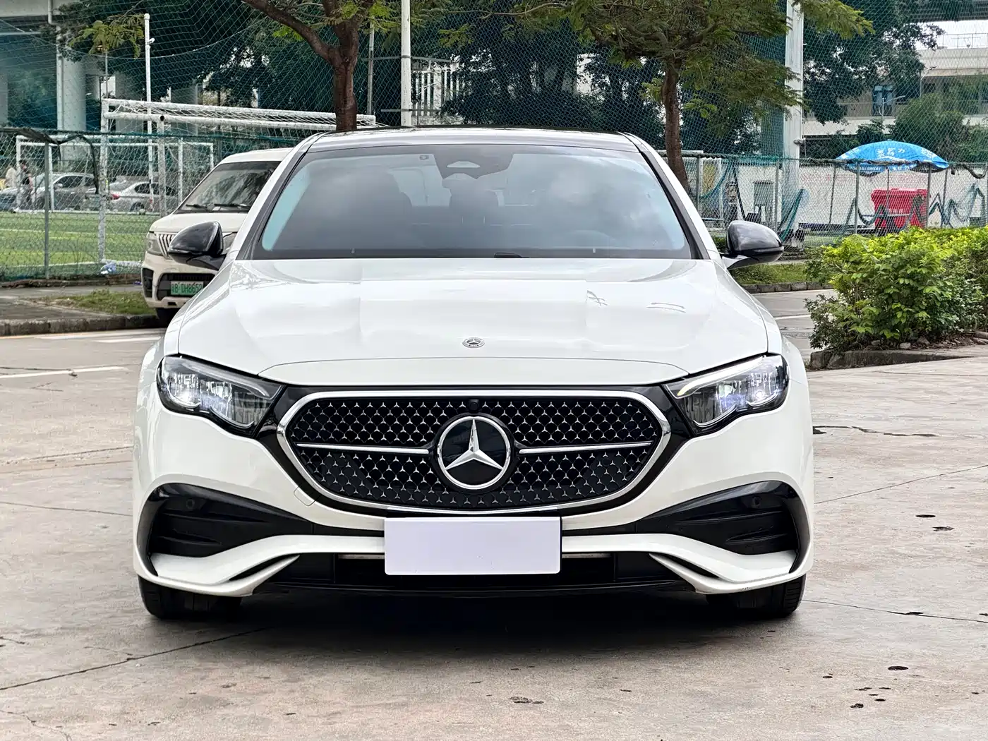 MERCEDES-BENZ E-CLASS (IMPORTED)