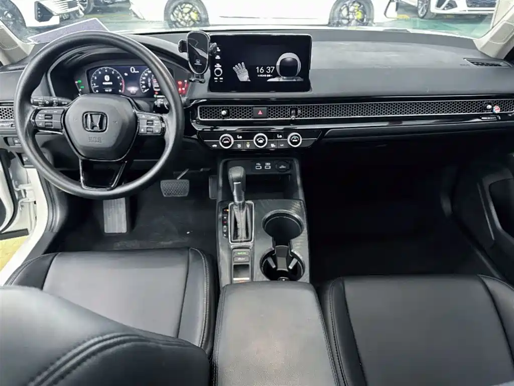 Photo 12 - Honda Civic