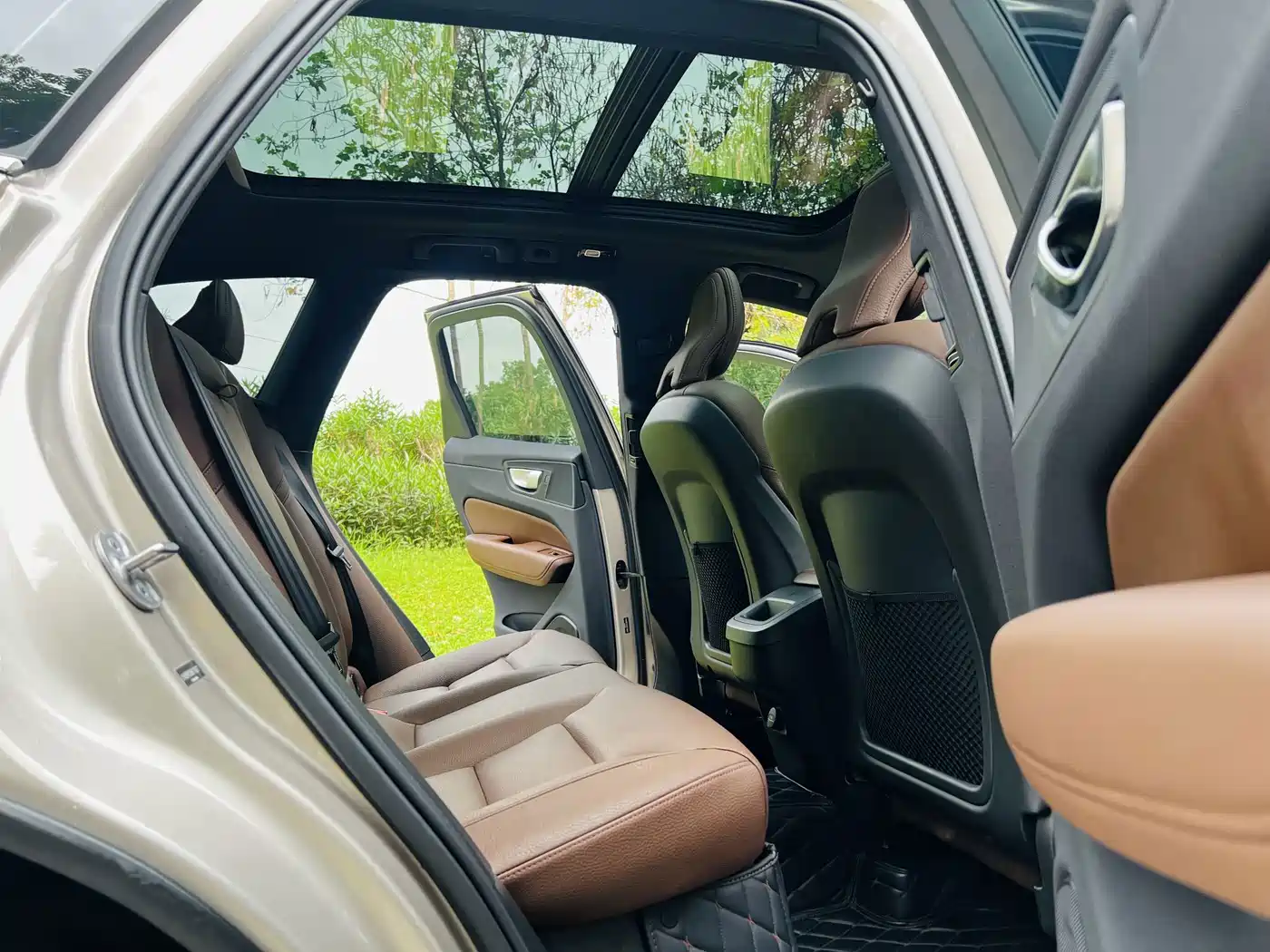 Volvo XC60 2025 2025 B5 AWD Smart Luxury Edition