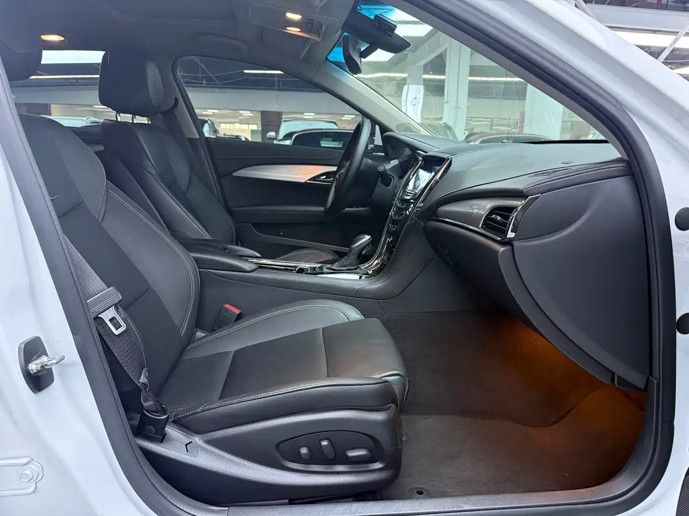 Cadillac ATS-L 2017 28T Technology фото 9