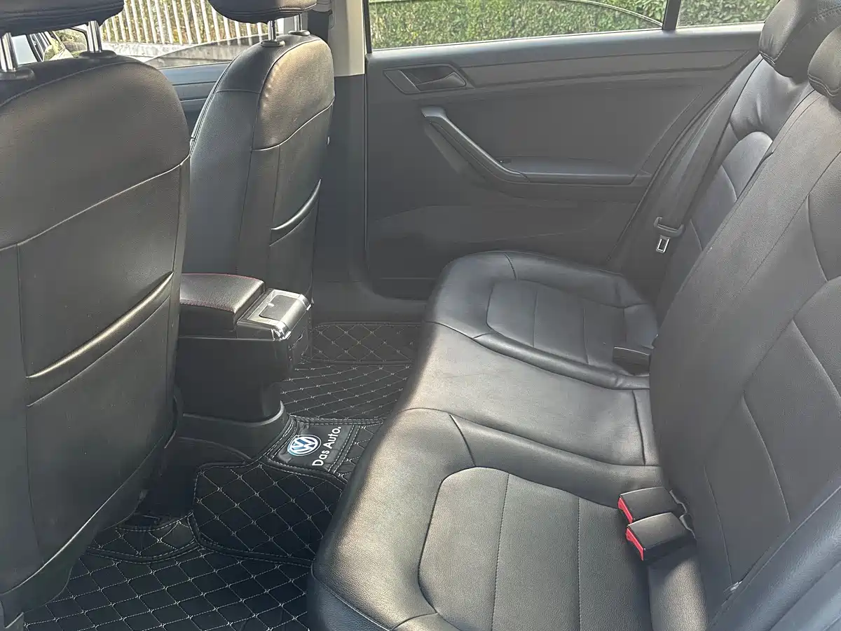 Volkswagen Jetta 2017 1.5L Automatic Fashion фото 6