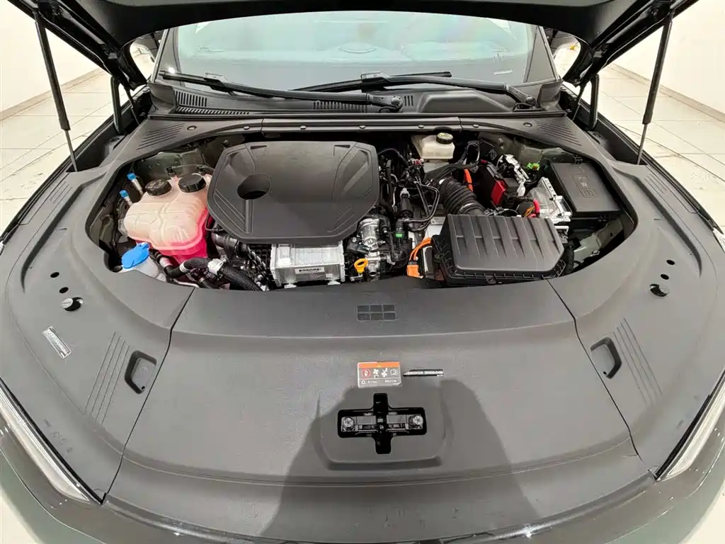 GEELY GALAXY GALAXY SPARKLE 8