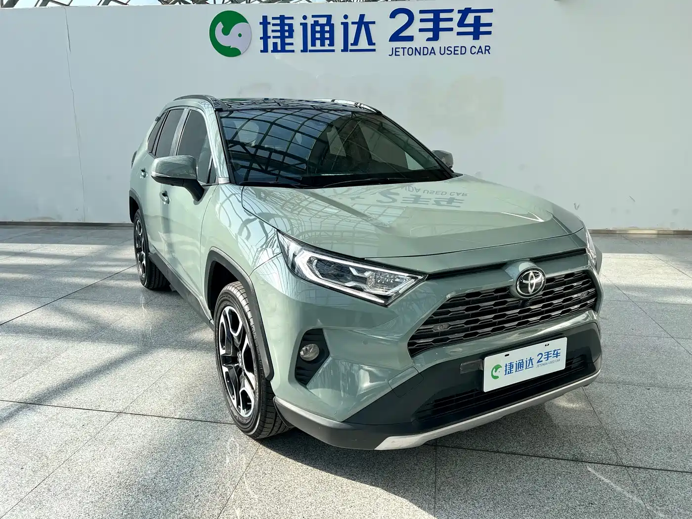 Toyota RAV4 Rongfang 2021 2.0L CVT 4WD Premium фото 2