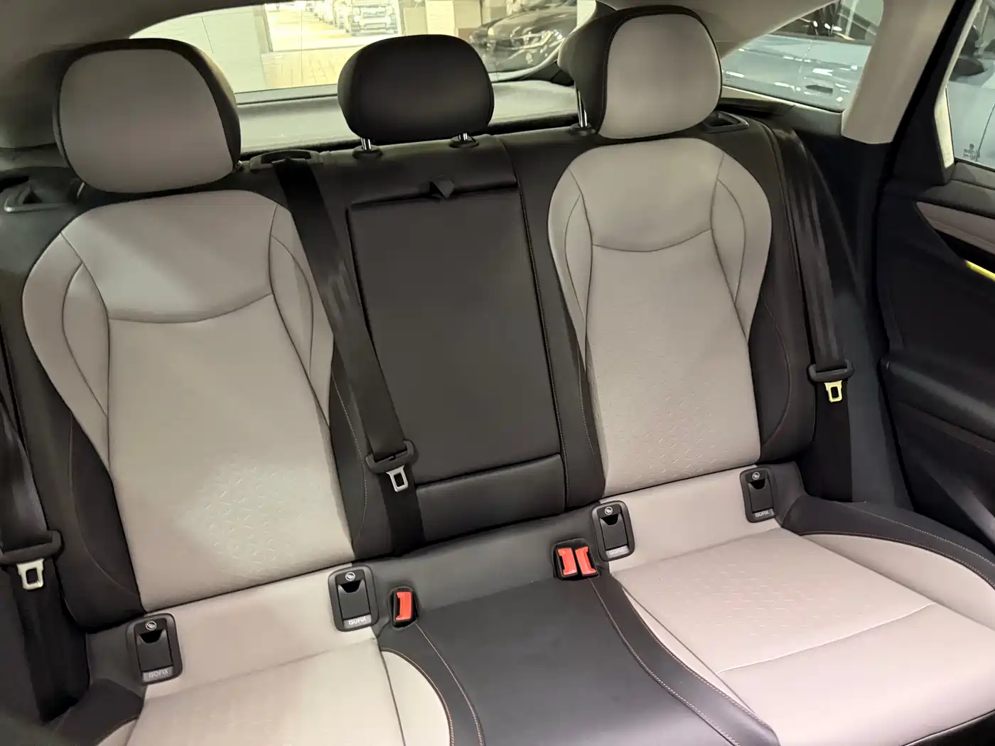 VOLKSWAGEN ID.7 VIZZION