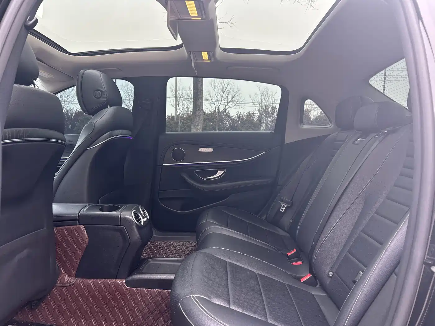 Mercedes-Benz E-Class 2020 Model E 260 L Sport фото 15