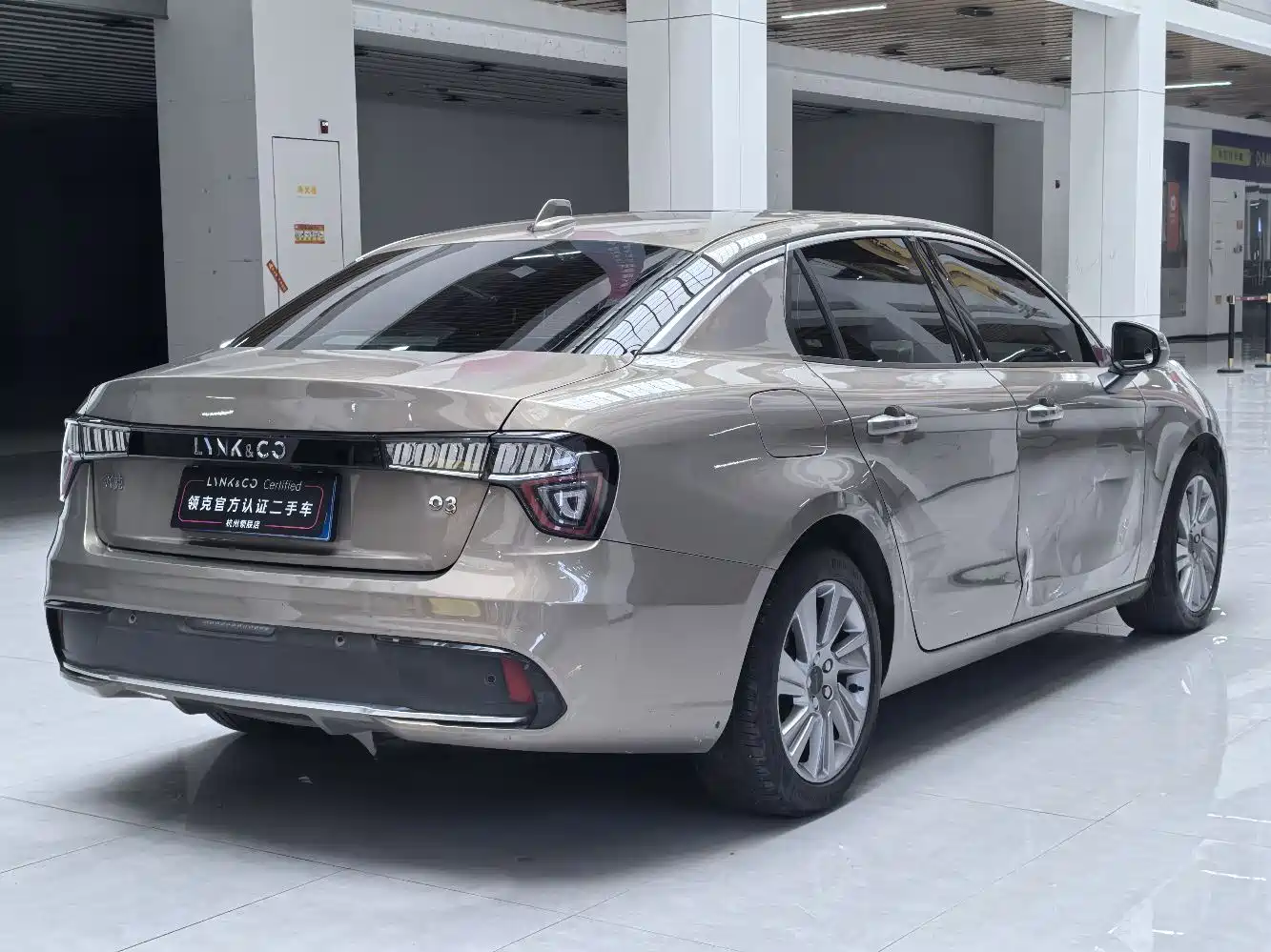 Lynk & Co 03 2018 1.5TD DCT Standard (China V) фото 13