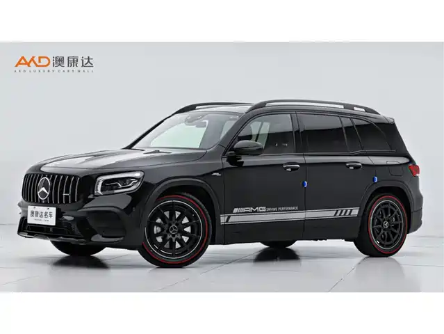 MERCEDES-BENZ GLB AMG 2024