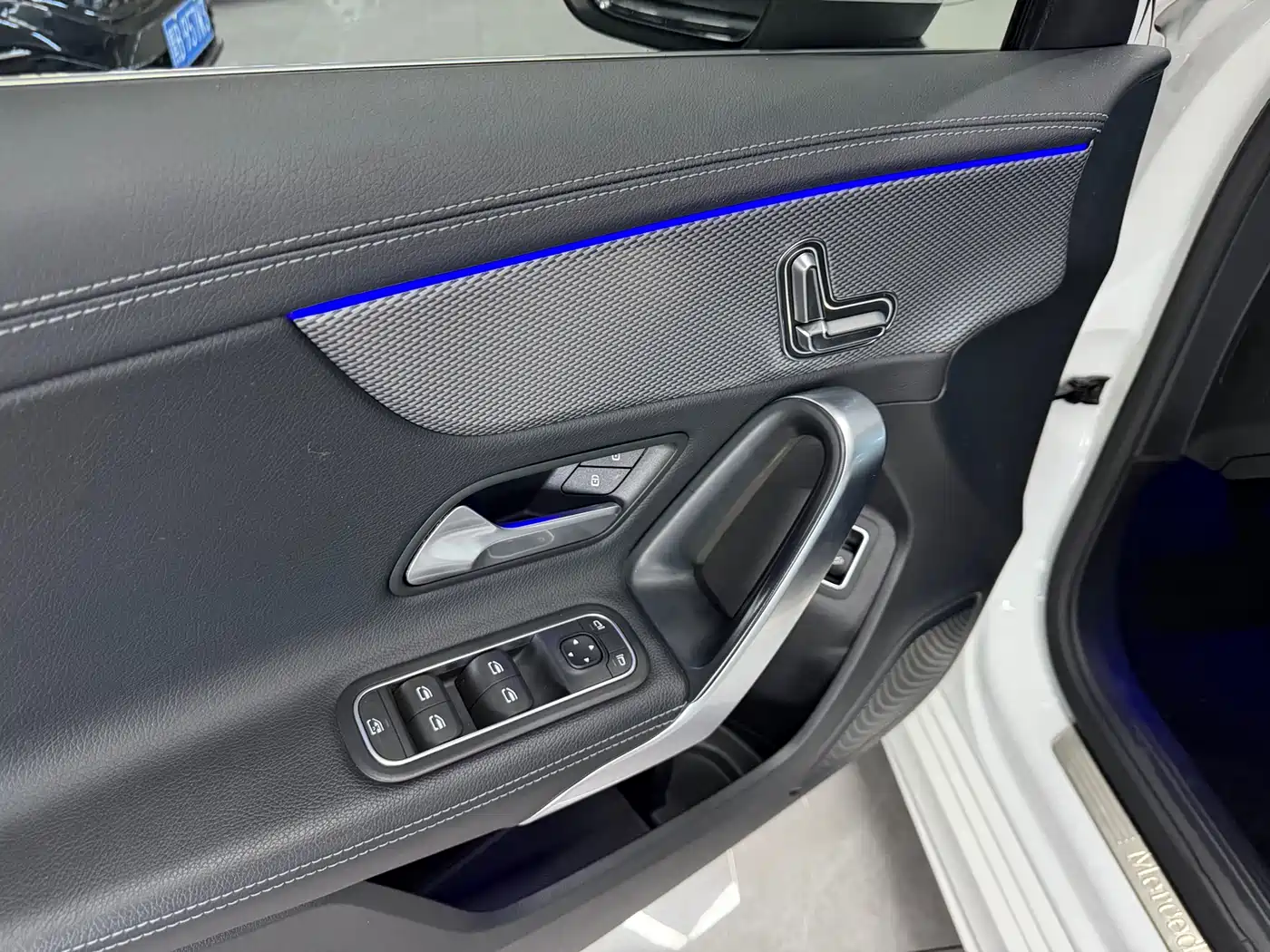 Mercedes-Benz A-Class 2023 A 180 L фото 7