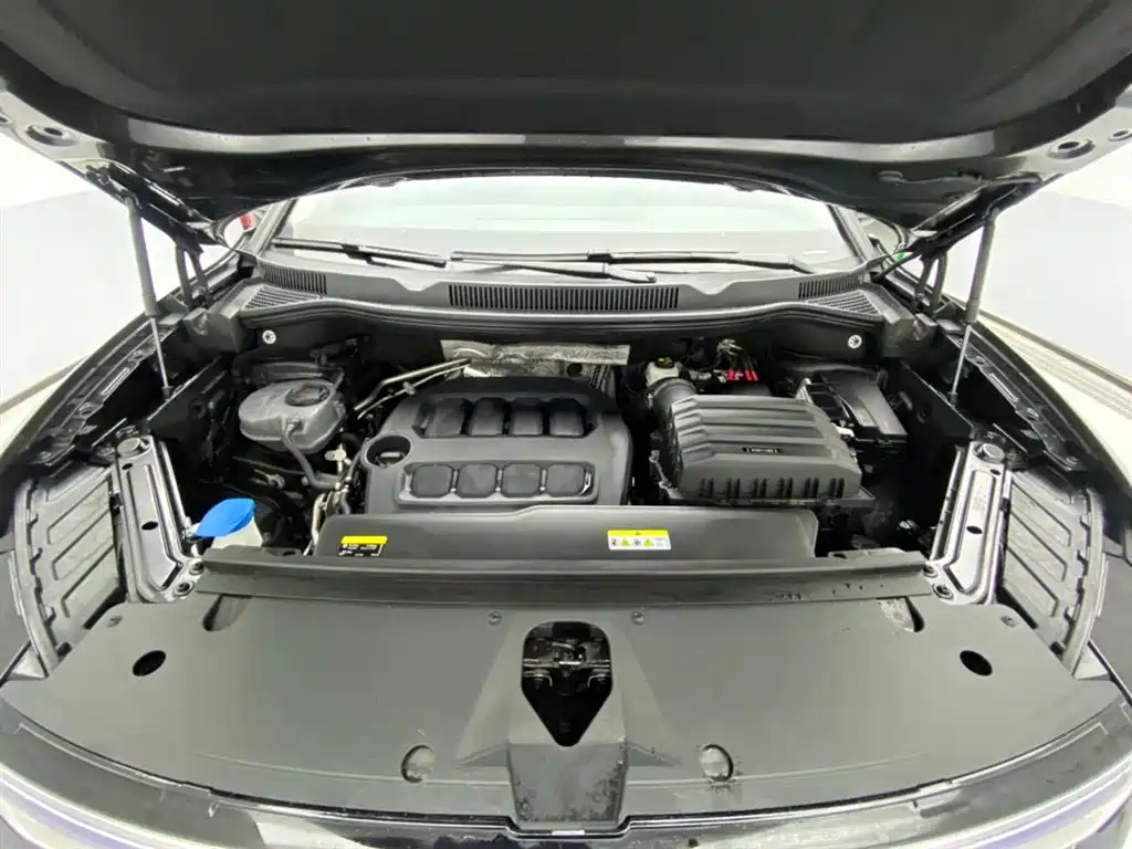 Volkswagen Talagon 2025 Model 450TSI AWD Premium 6-Seater фото 12