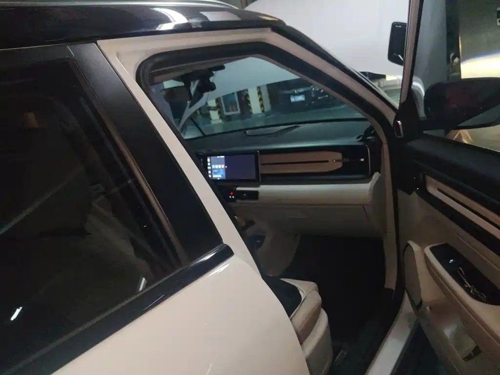 Geely ICON 2023 2023 Model 1.5TD Chocolate Deluxe Edition
