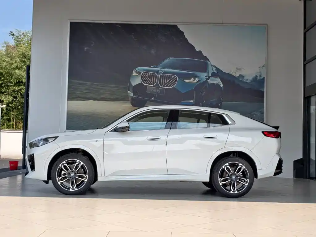 BMW X2 (Import) 2026 2024 sDrive25i M Sport Package
