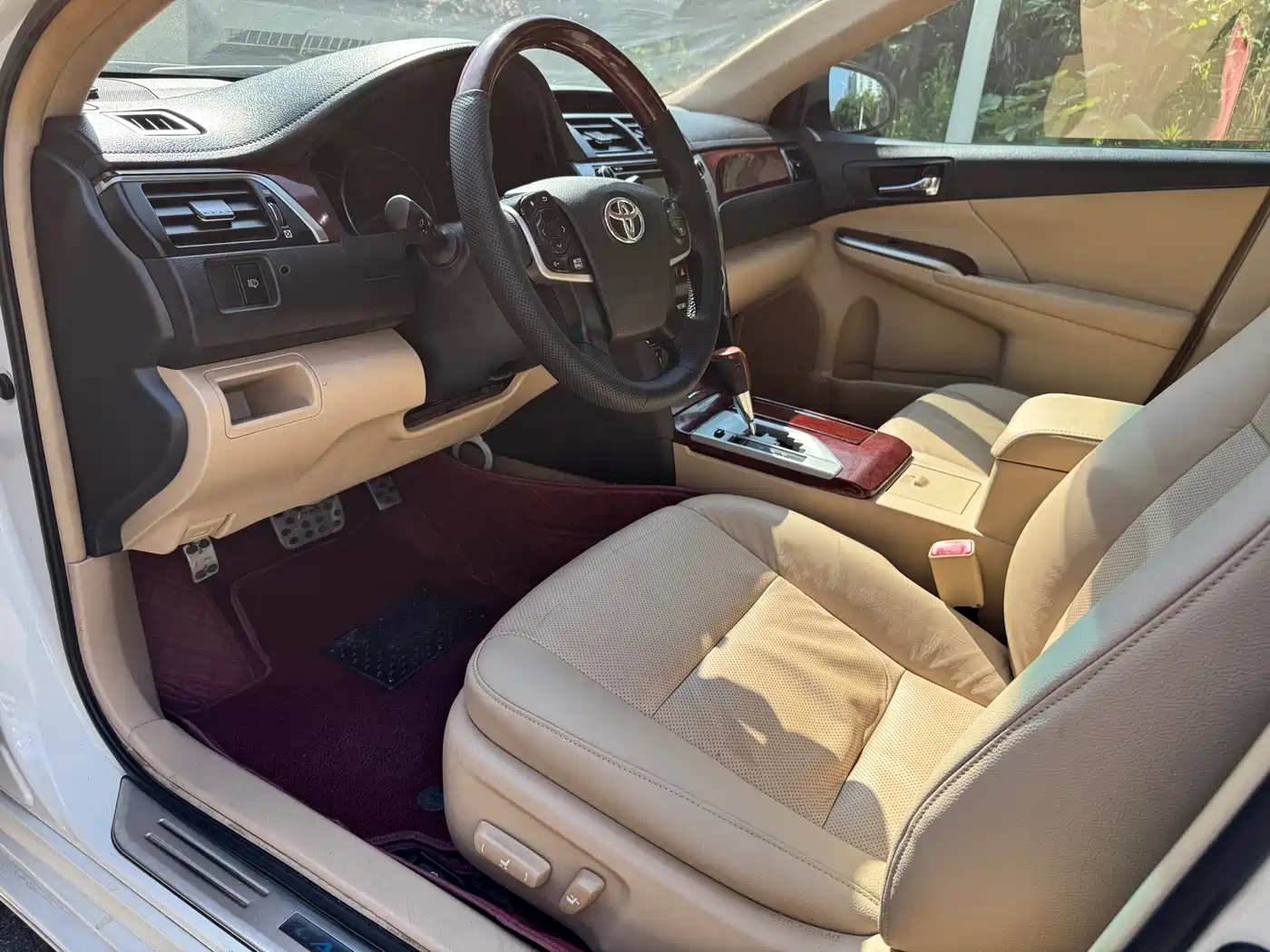 Toyota Camry 2012 2.0G Luxury Edition фото 4