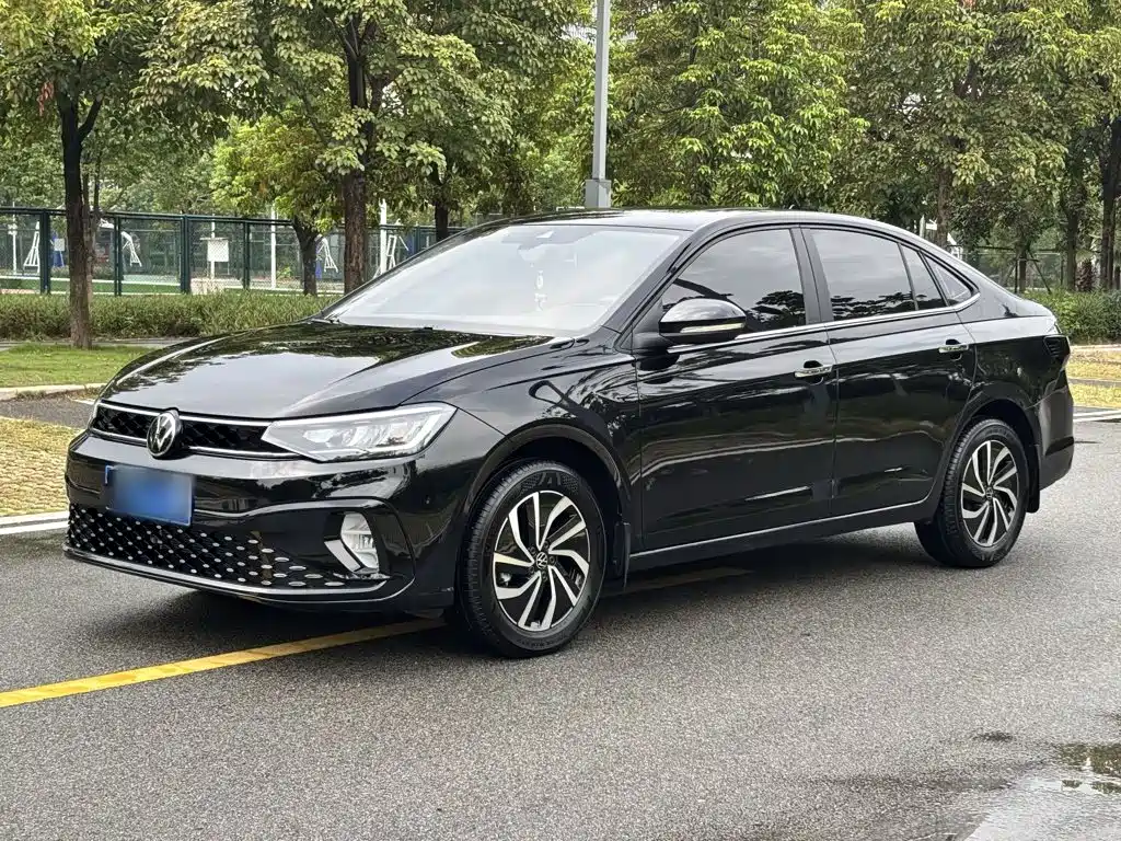 Фото 1 - Volkswagen Lavida