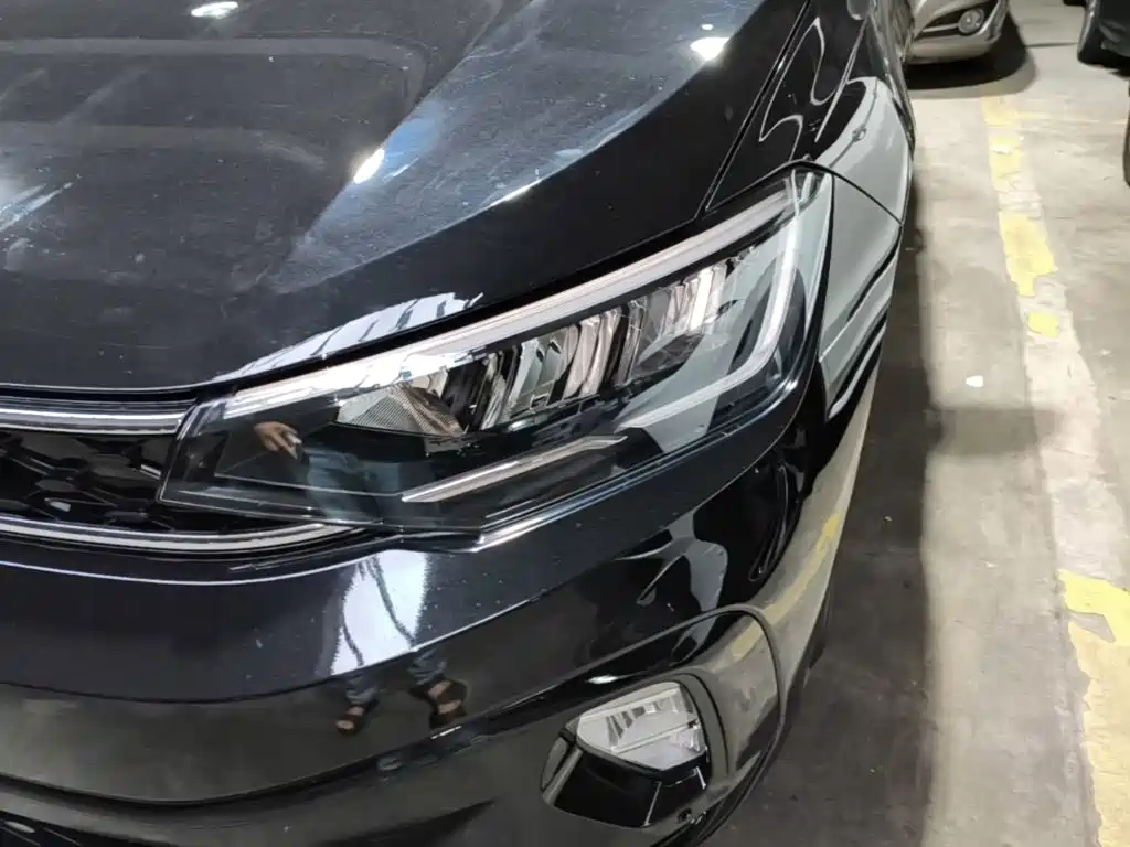 Фото 24 - Volkswagen Lavida