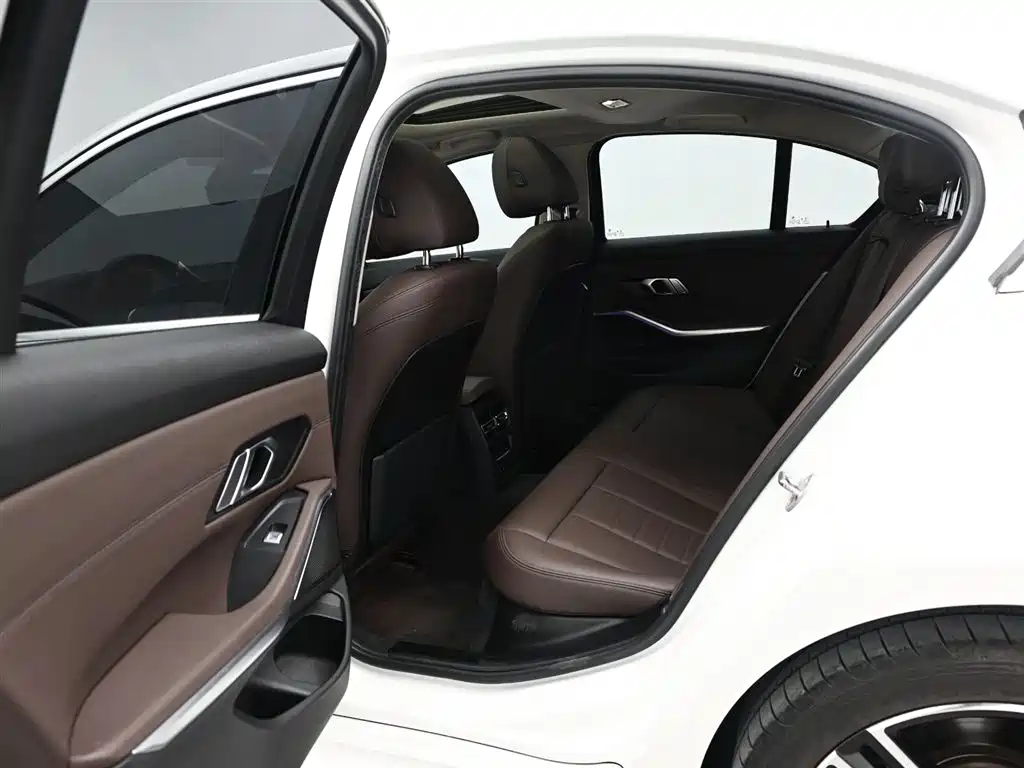 BMW 3 Series 2021 Second Facelift 325i M Sport Package фото 14