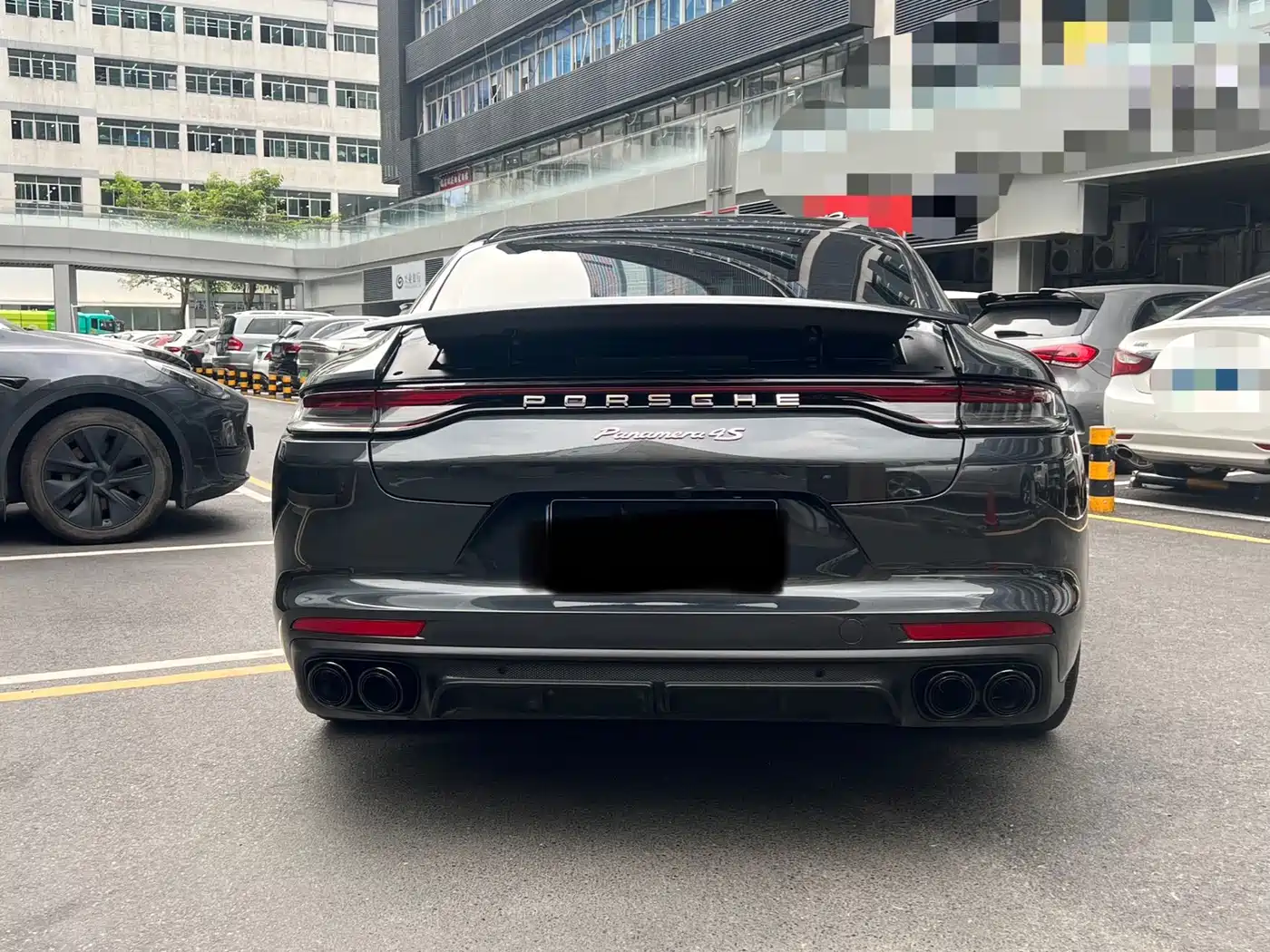 Porsche Panamera 2022 Panamera 4 Executive Long Wheelbase 2.9T фото 9