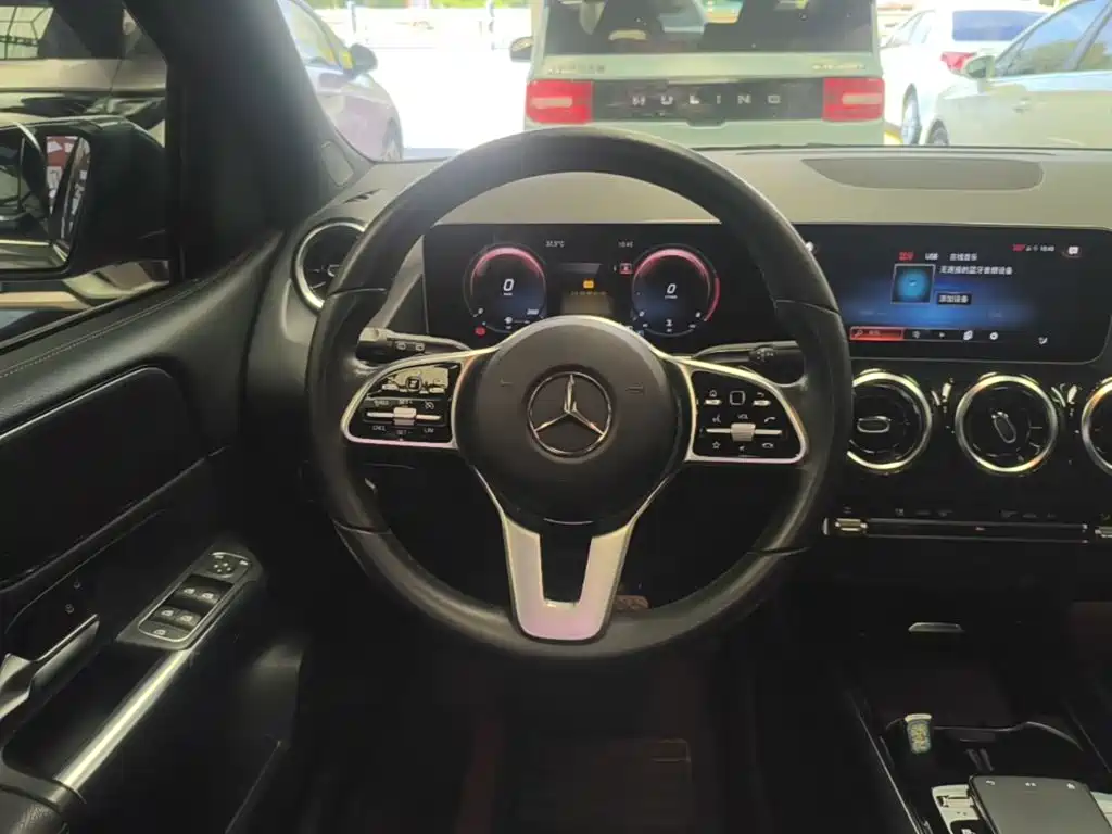 Photo 11 - Mercedes-Benz B-Class