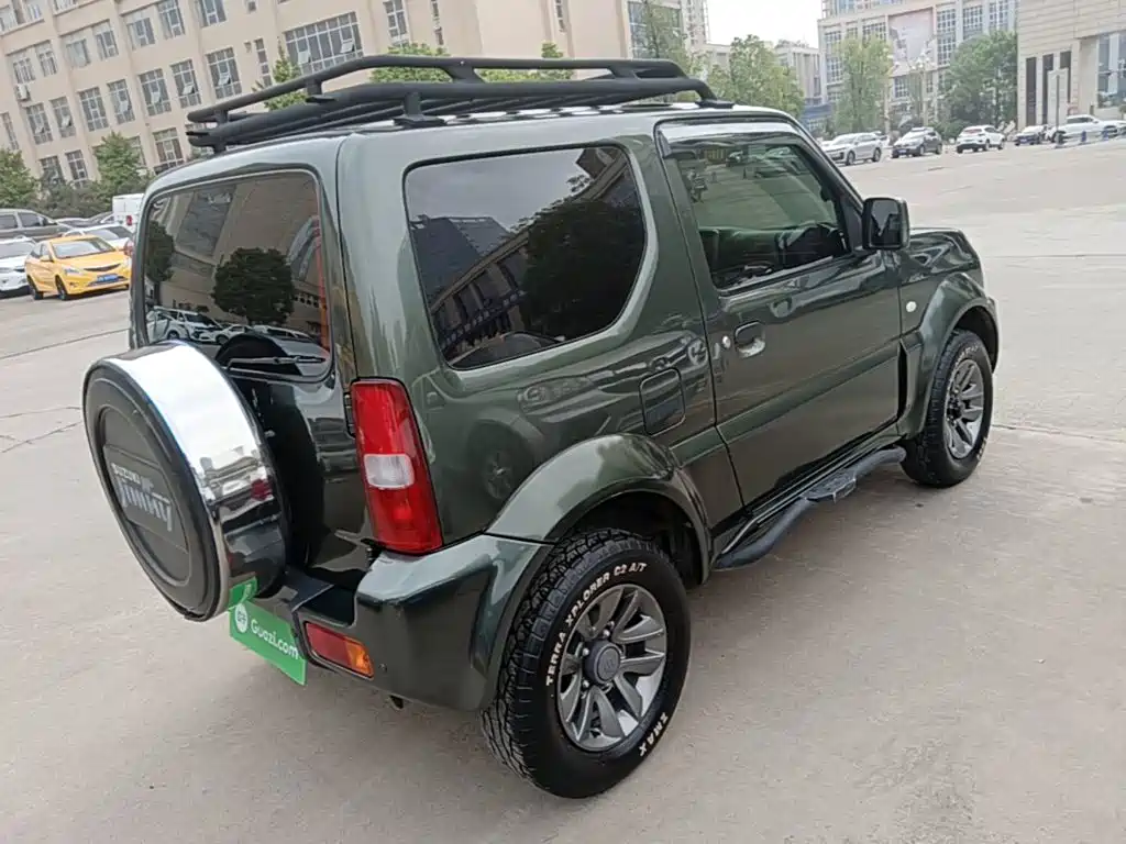 Suzuki Jimny (Import) 2015 2015 1.3 AT JLX Navigation Edition