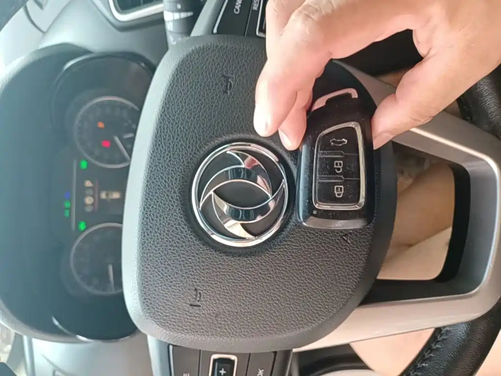 Dongfeng Aeolus Dongfeng Fengshen AX7 2018 2018 Classic 1.6T Auto Luxury