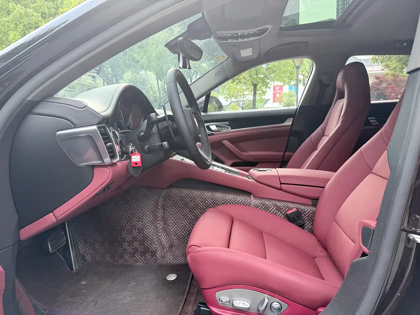 Porsche Panamera 2016 Panamera Executive Edition 3.0T фото 6