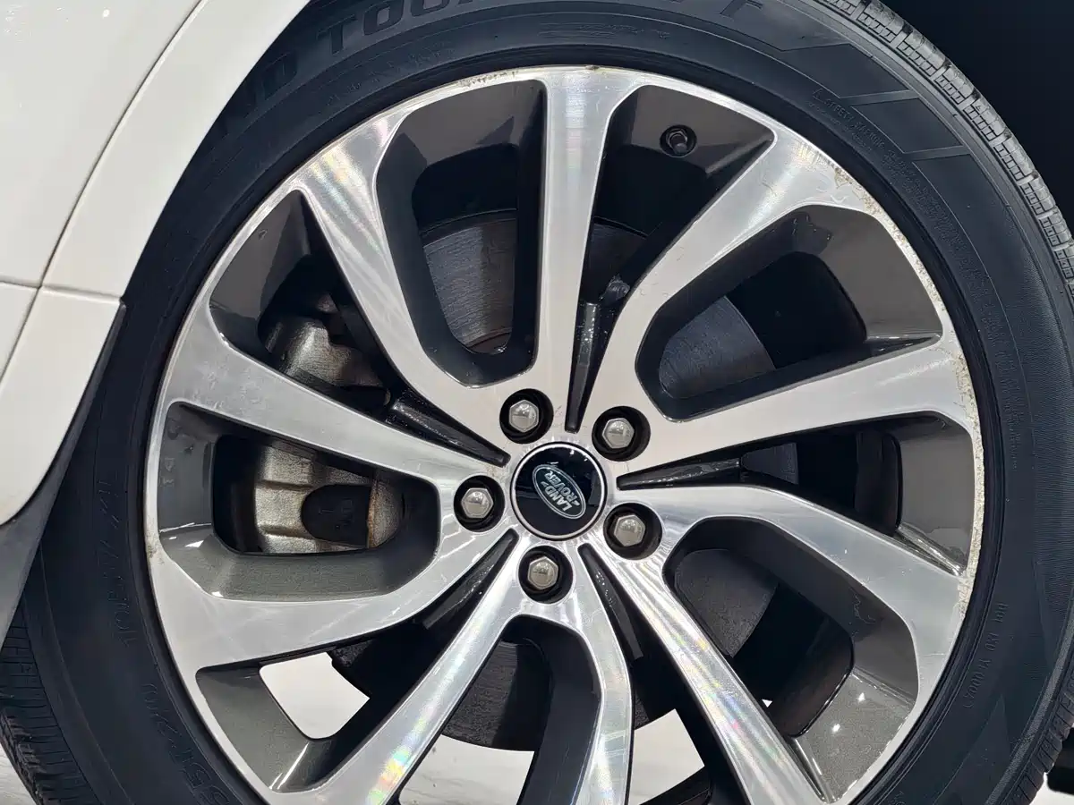 Land Rover Discovery Sport 2020 249PS R-Dynamic Performance фото 7