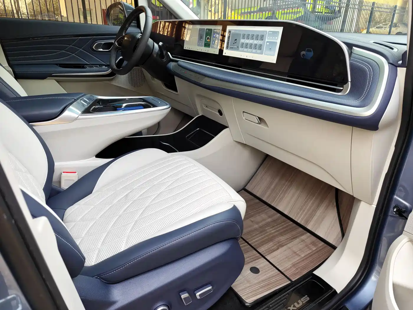 SAIC MAXUS CHASE G90